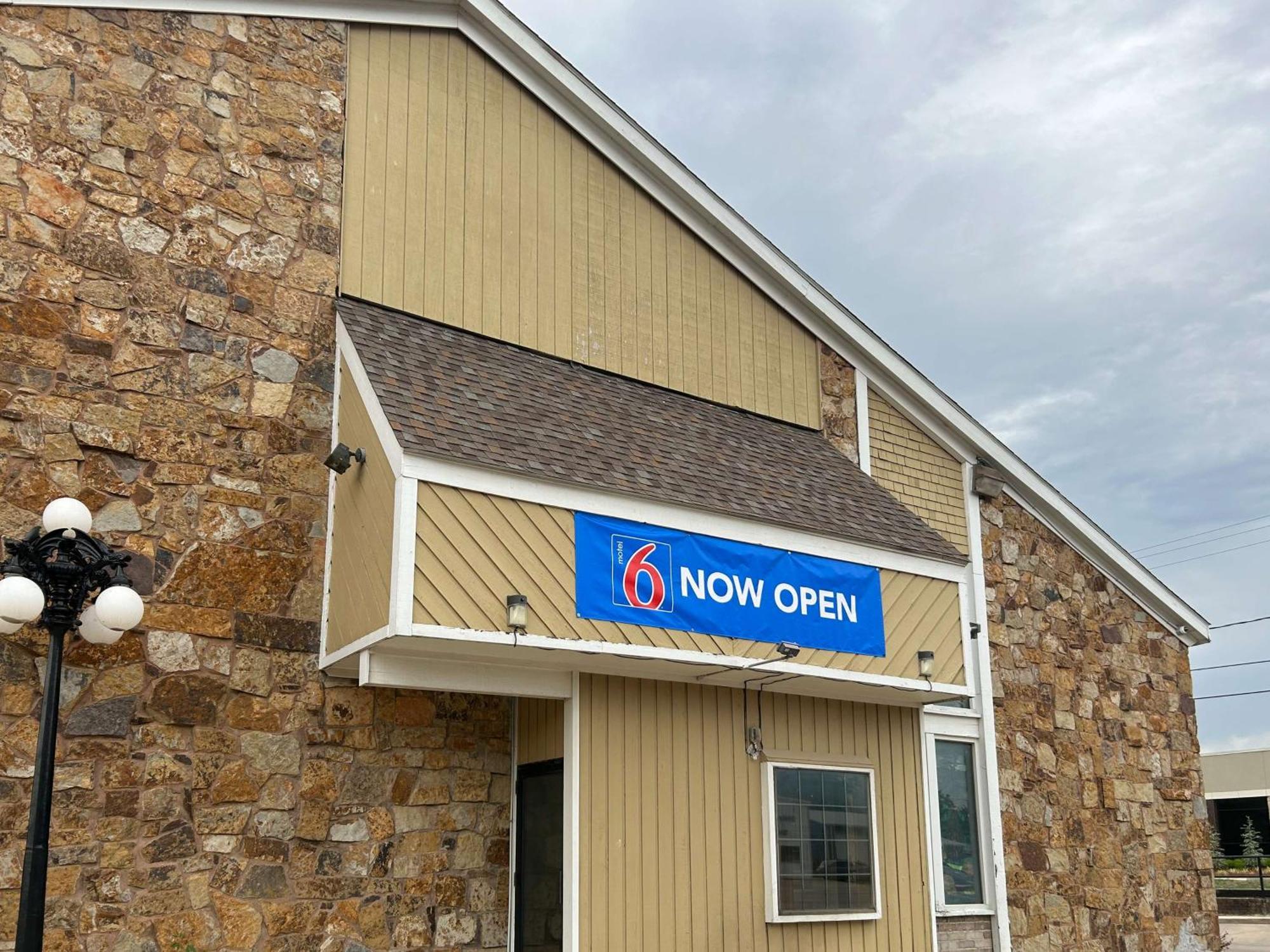 Motel 6 Ada Ok Exterior photo