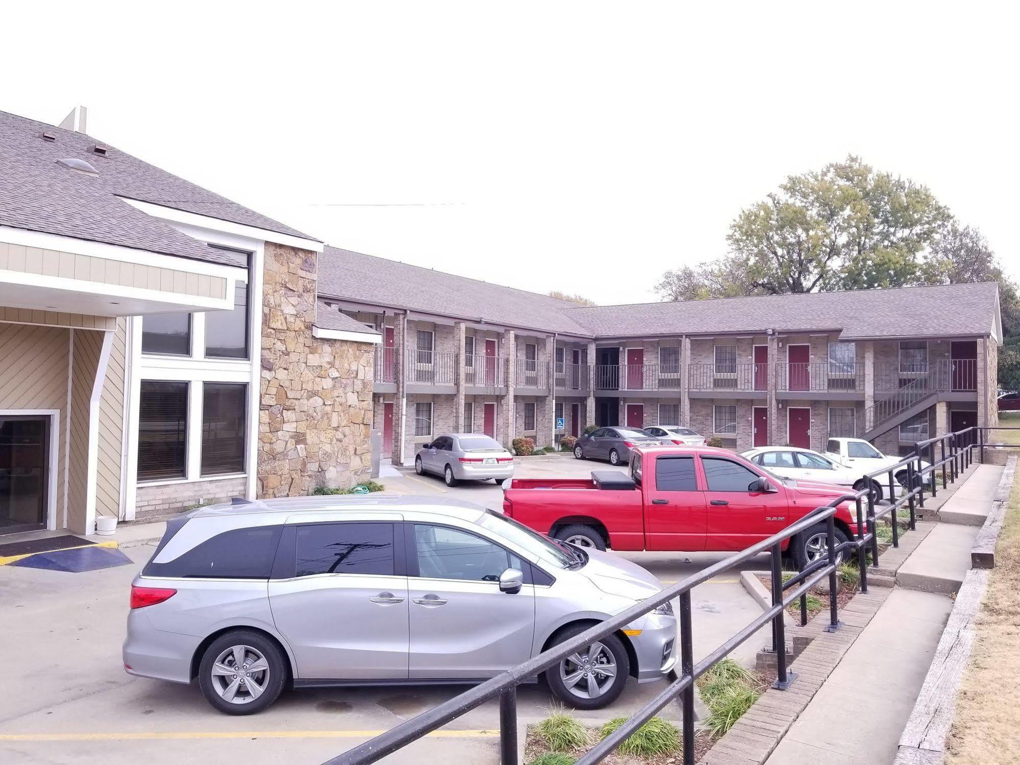Motel 6 Ada Ok Exterior photo